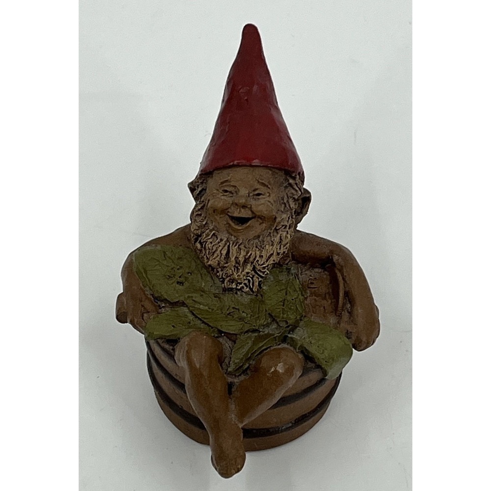 Tom Clark Buzzy Gnome Bathing in Barrel Wash Tub Edition 55 1983